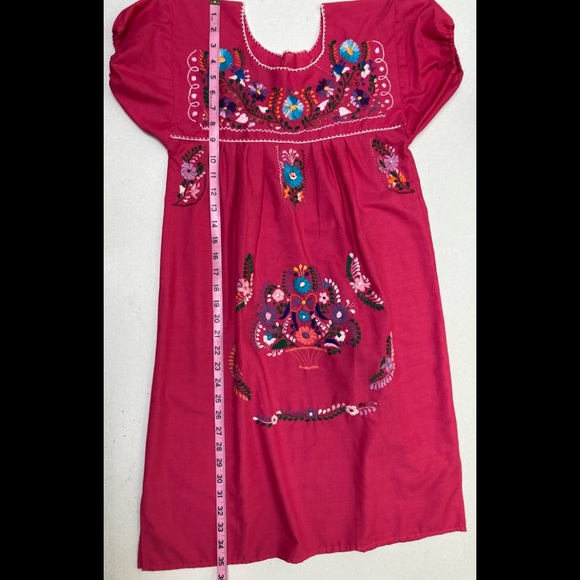Embroidered pink dress with floral design NWOT - Picture 3 of 7